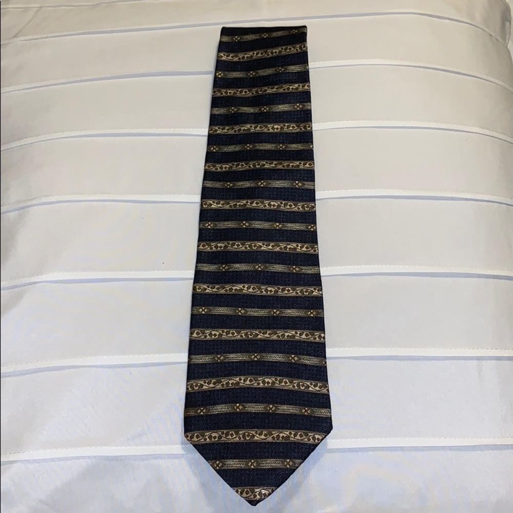 Van Heusen Silk Tie